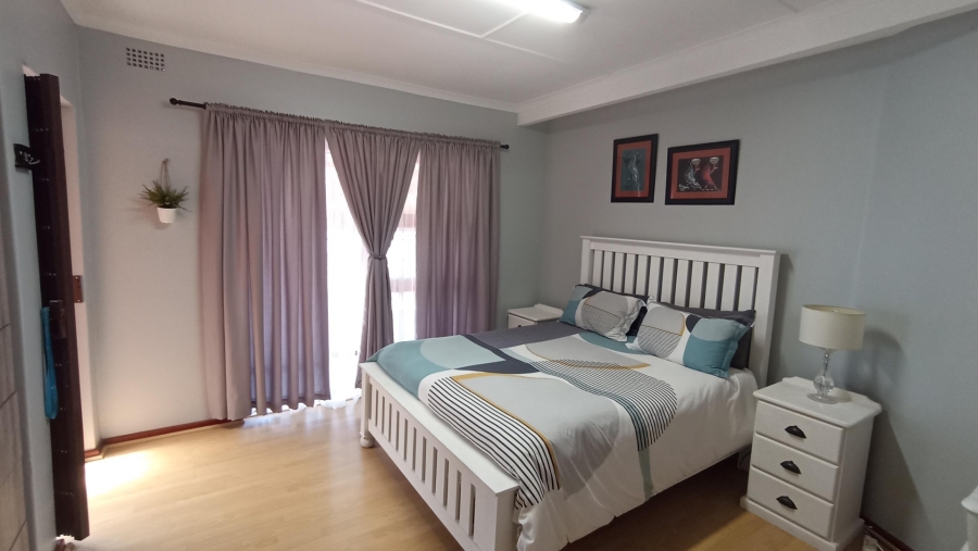 4 Bedroom Property for Sale in Vredenburg Western Cape